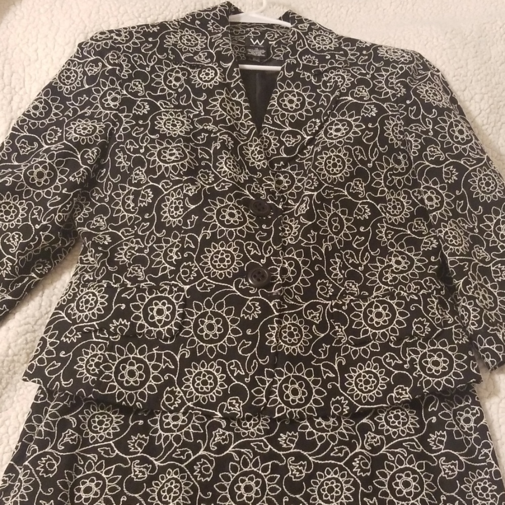 Worthington women's 2 piece suit